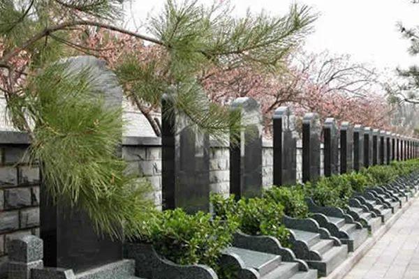 选墓地怎么选择合适？